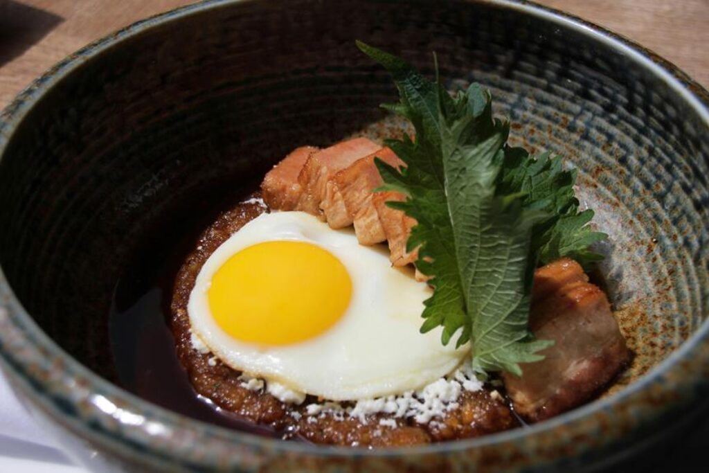 How Do You Achieve the Perfect Poached Egg?